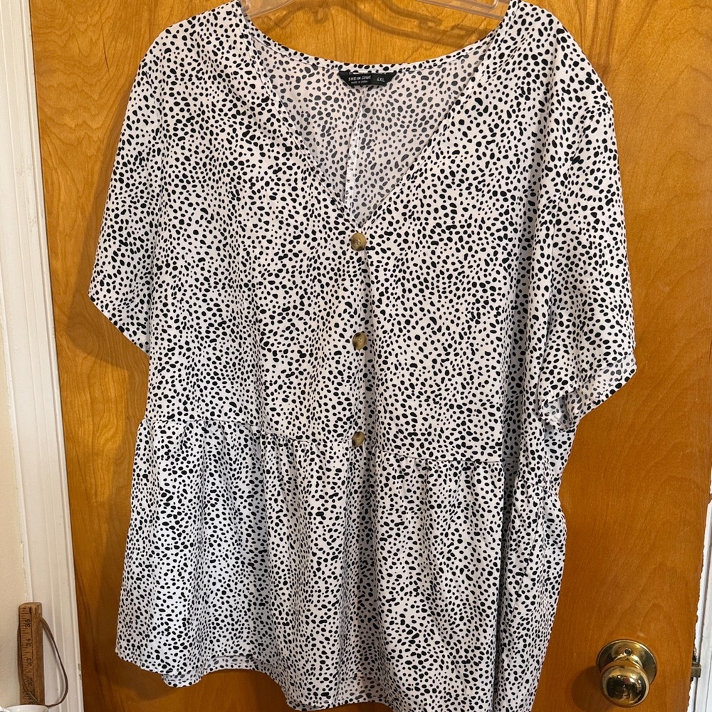 SHEIN Black and White Spotted Blouse